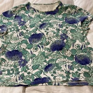 Ladies T-shirt size XL